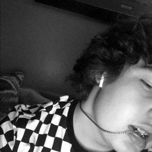 Meet your Posher, Ethan